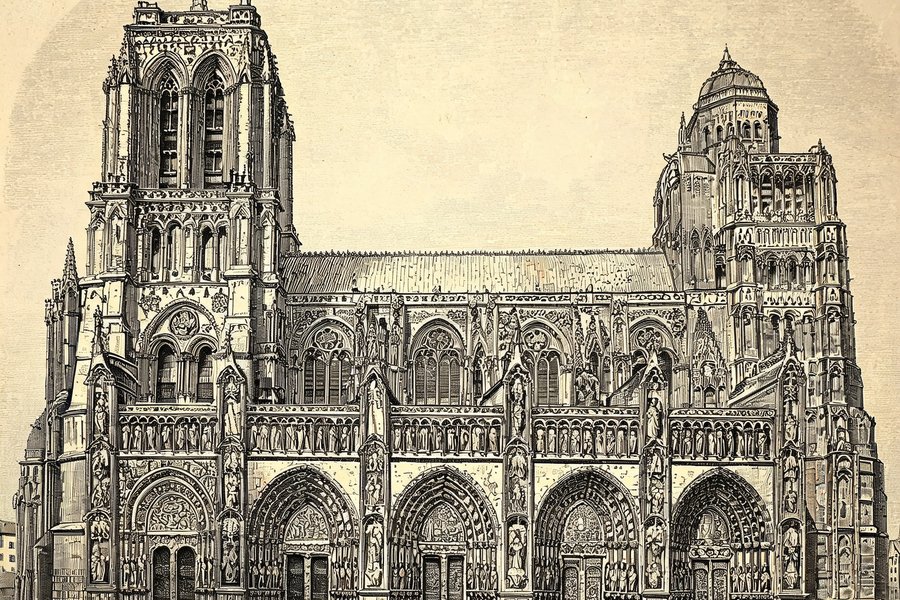 La facciata della cattedrale di Bourges con i cinque portali