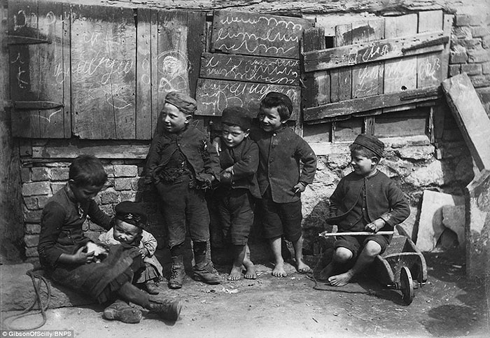 orfanotrofi e povertà nell'Inghilterra dell'ottocento