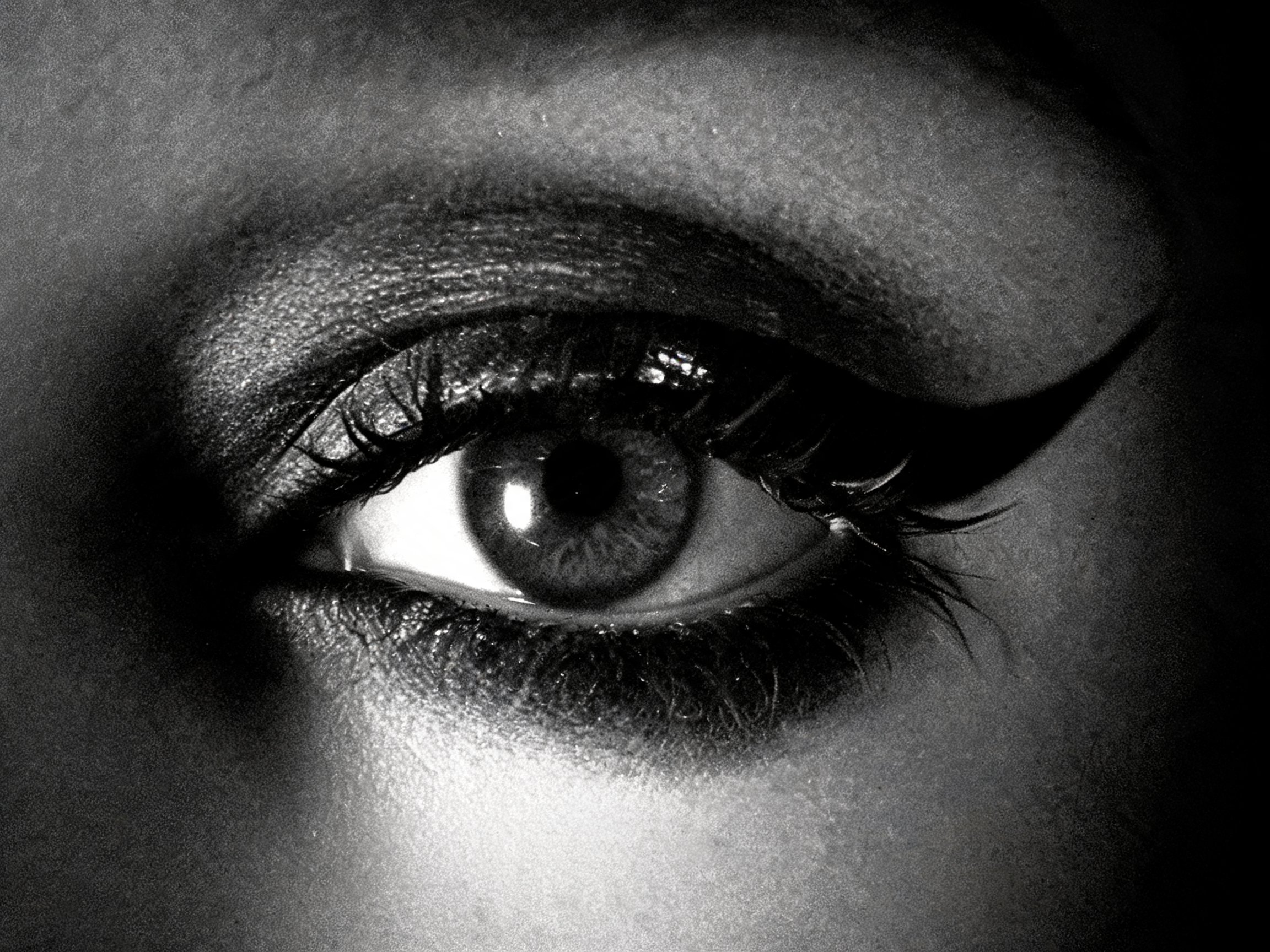 Tutorial trucco gotico passo per passo: dal primer al rossetto dark