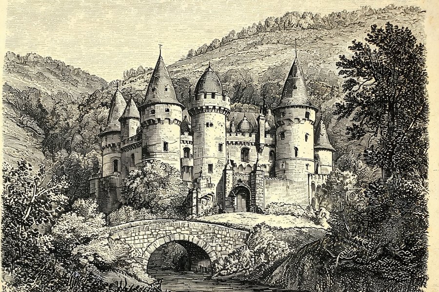 Le torri coniche del Château de Val in Alvernia