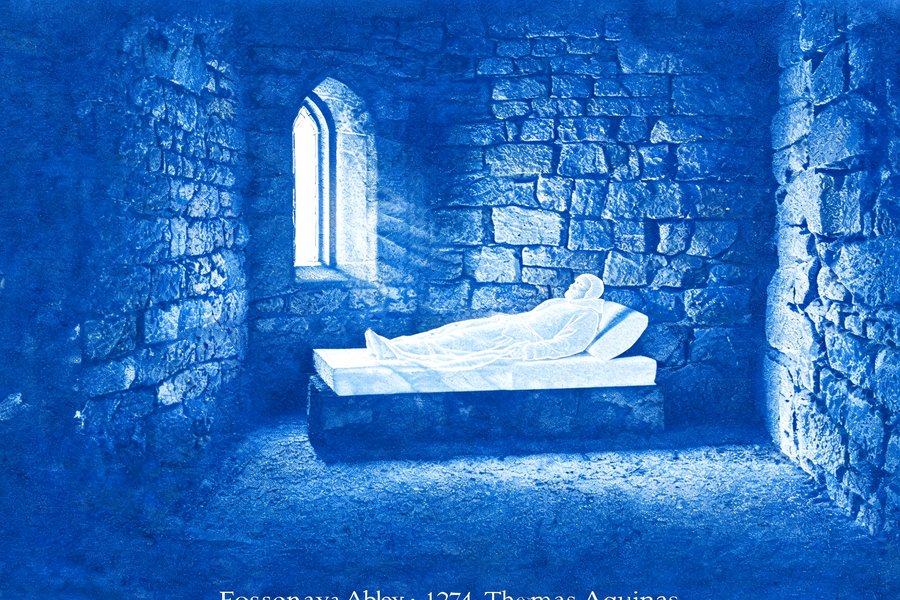 La cella dove morì Tommaso d'Aquino nel 1274 nell'abbazia di Fossanova: letto di pietra e finestra sul chiostro medievale