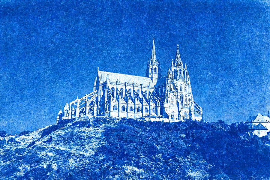 La Cattedrale di Santa Barbara a Kutná Hora: il capolavoro del gotico boemo tardivo con i contrafforti a ventaglio e le tre navate parallele
