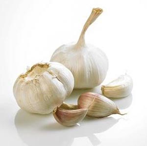 Come difendersi dai vampiri: aglio, croci e altri miti