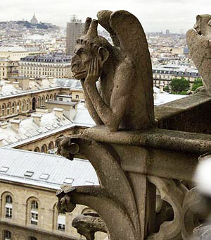 Gargoyle a Notre Dame de Paris