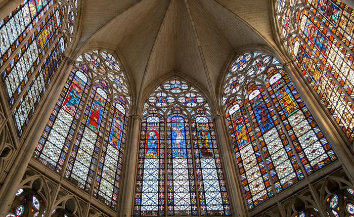 Gotico radiante, vetrate cattedrale Toryes