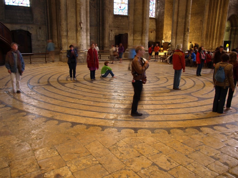 percorrere labirinto chartres