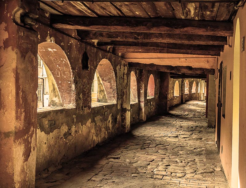 porticato della via degli asini a Brisighella