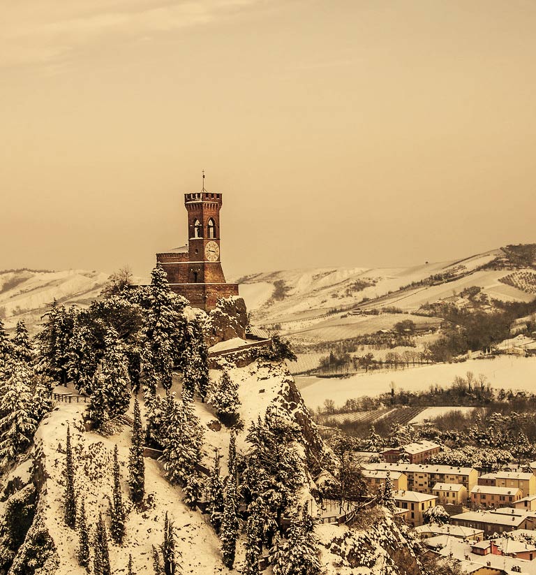 La torre dell'orologio del borgo di Brisighella