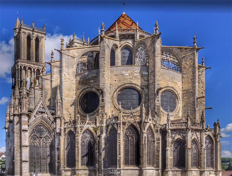 retro della cattedrale di Mantes la Jolie